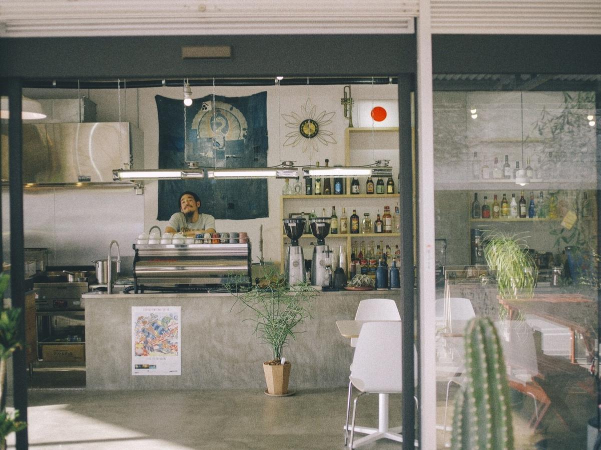 Aien Coffee & Hostel Chatan Eksteriør billede